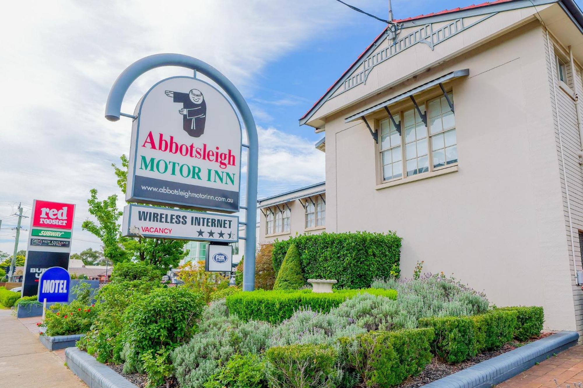 Abbotsleigh Motor Inn Армідейл Екстер'єр фото