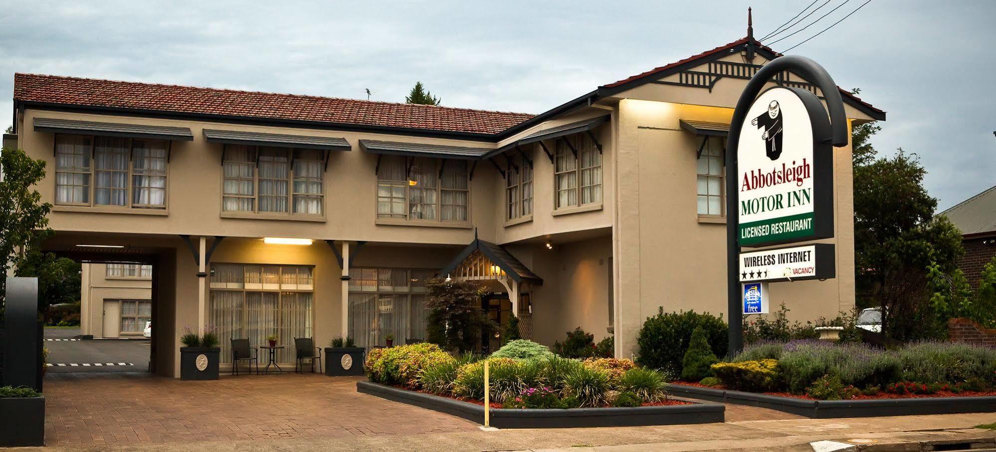 Abbotsleigh Motor Inn Армідейл Екстер'єр фото